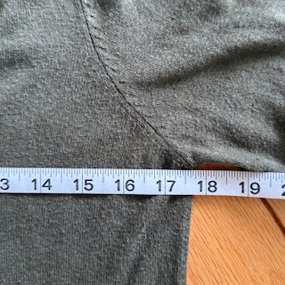 Joules “Miranda” Olive Green Bee Sweater - Picture 11 of 11